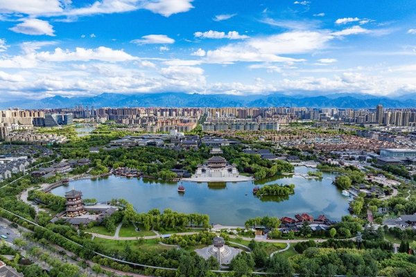 通盈证券 云卷云舒西安大唐芙蓉园